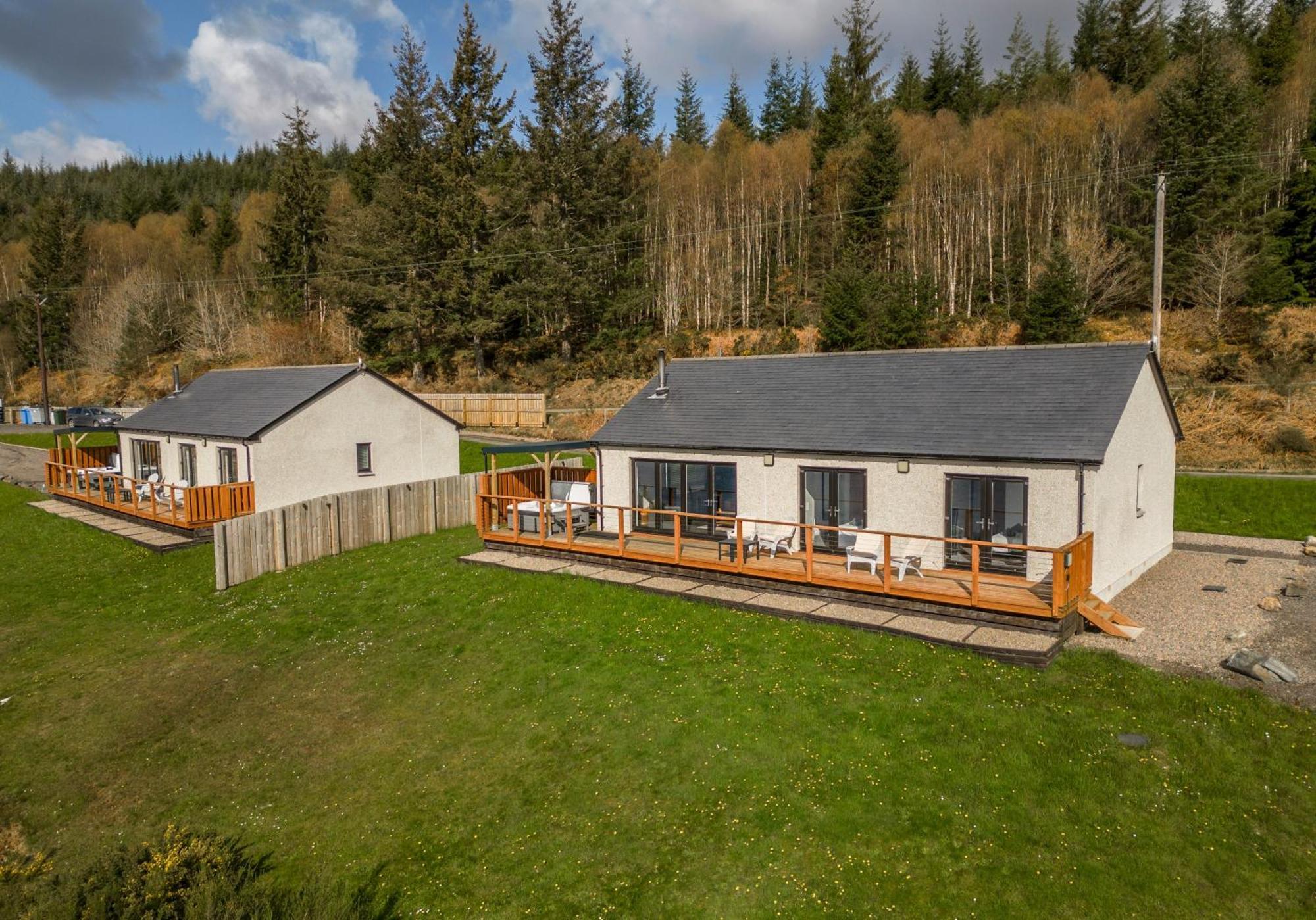 Shoreland Lodges - Holly Lodge Fort Augustus Exterior foto