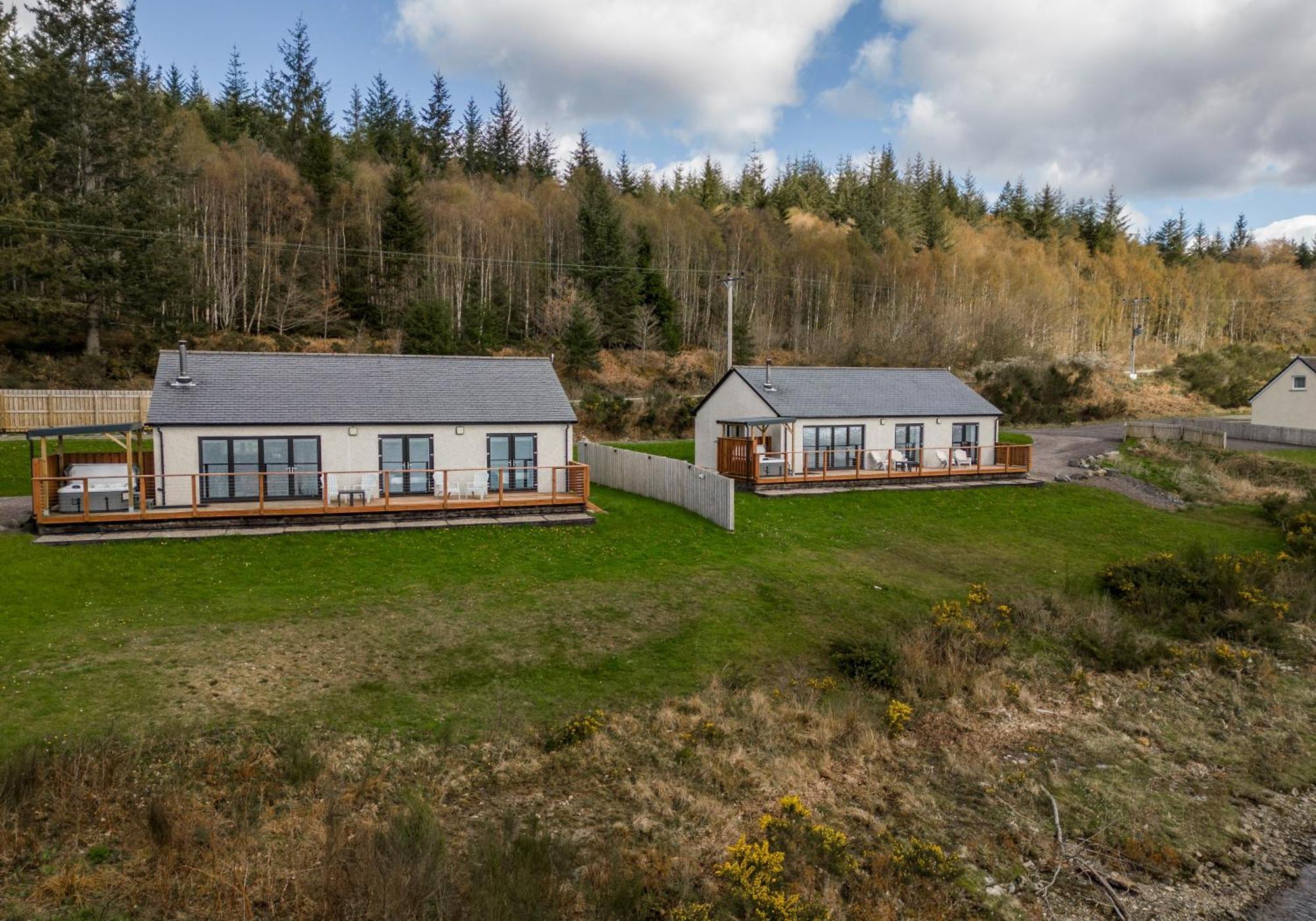 Shoreland Lodges - Holly Lodge Fort Augustus Exterior foto